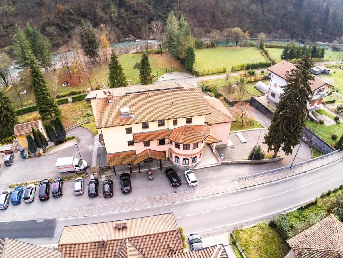 Ostello Brembo Camerata Cornello Exterior foto